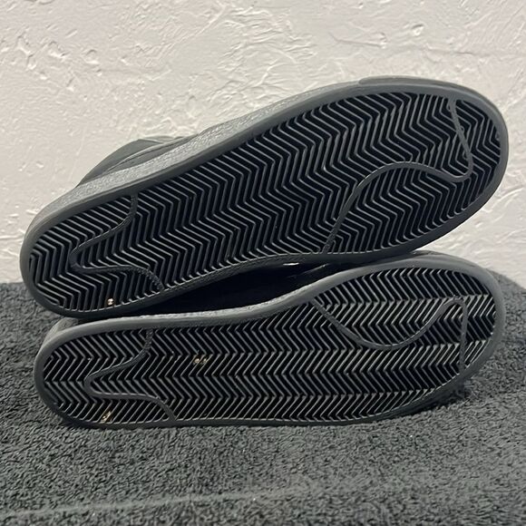 🔥Women’s NIKE Blazer High “Triple Black”- Skateboard Sneakers Sz 11 - EXCELLENT - Picture 8 of 13